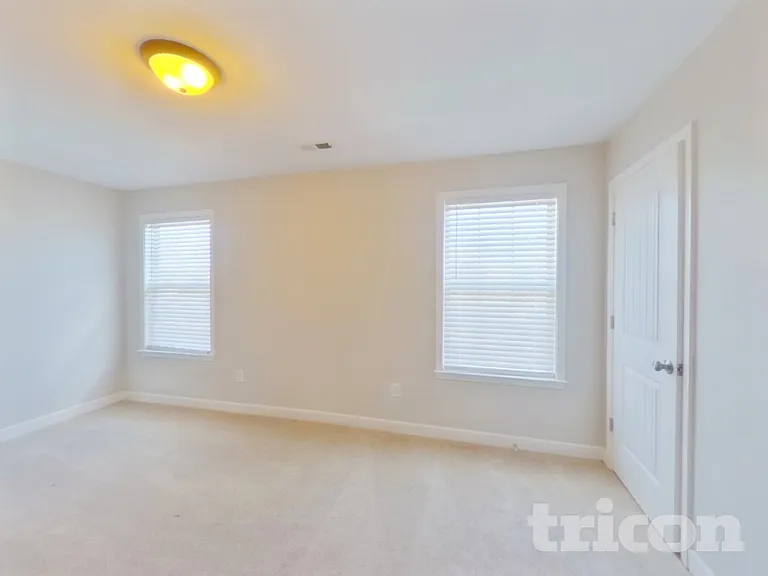 213 Dellwood Dr — Photo 12