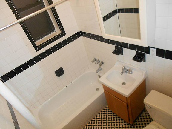 2nd image of 436 New York Ave APT C6