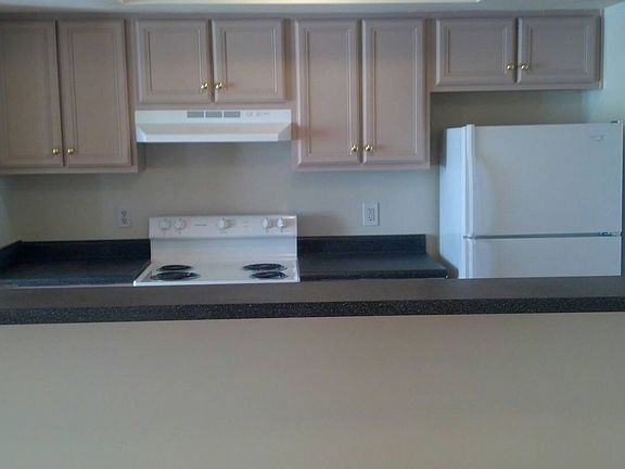 2nd image of 213 Melissa Dr