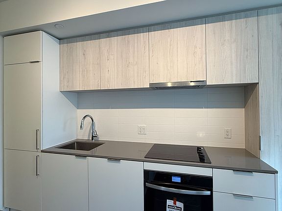 3rd image of 89 Church St #608