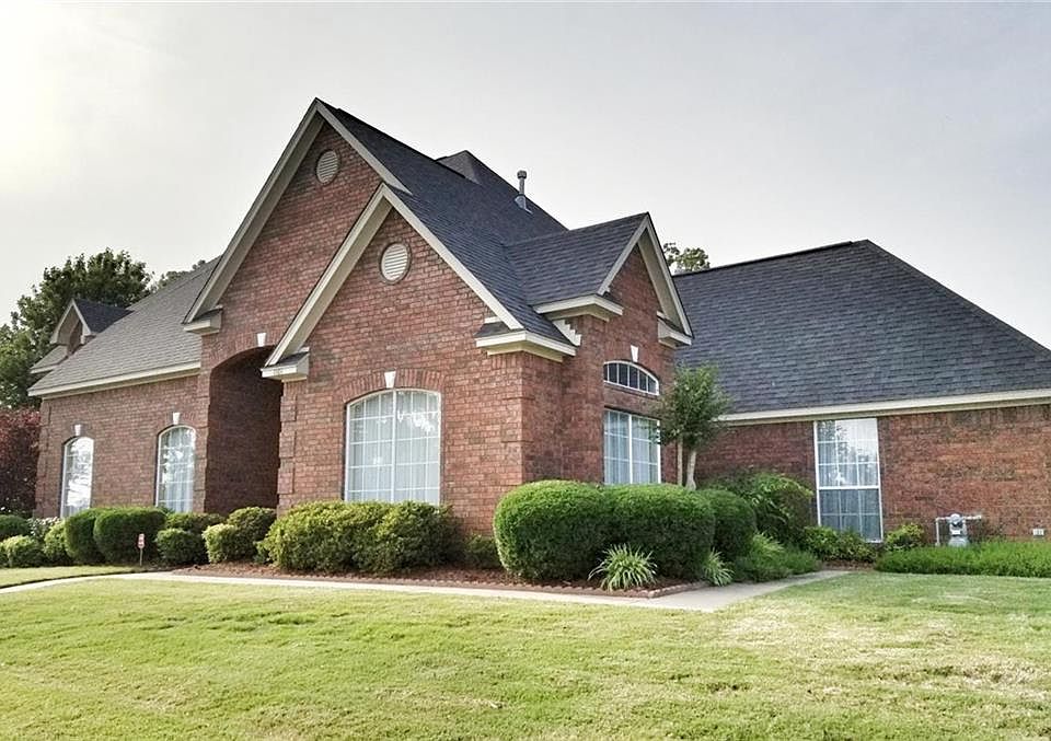 1st image of 1101 Breckenridge Dr