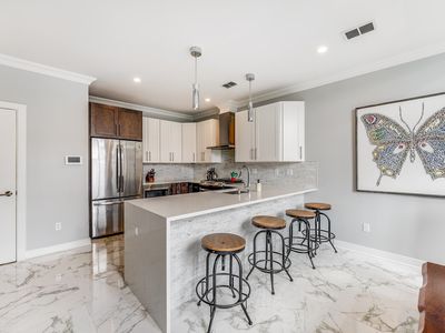 18 Thorne St UNIT 2, Jersey City, NJ, 07307