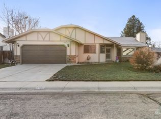 7567 W Sundance Dr, Boise, ID 83709