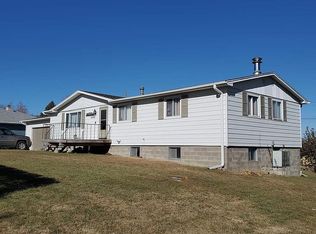 1076 E 3rd St, Ainsworth, NE 69210