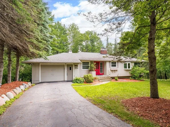 3402 E Superior St, Duluth, MN 55804