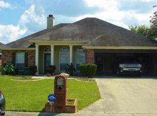 205 Pear Tree Cir, Broussard, LA 70518