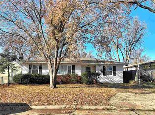 2024 N 6th St, Ponca City, OK 74601