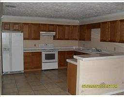 3rd image of 558 NW Twylite Ter