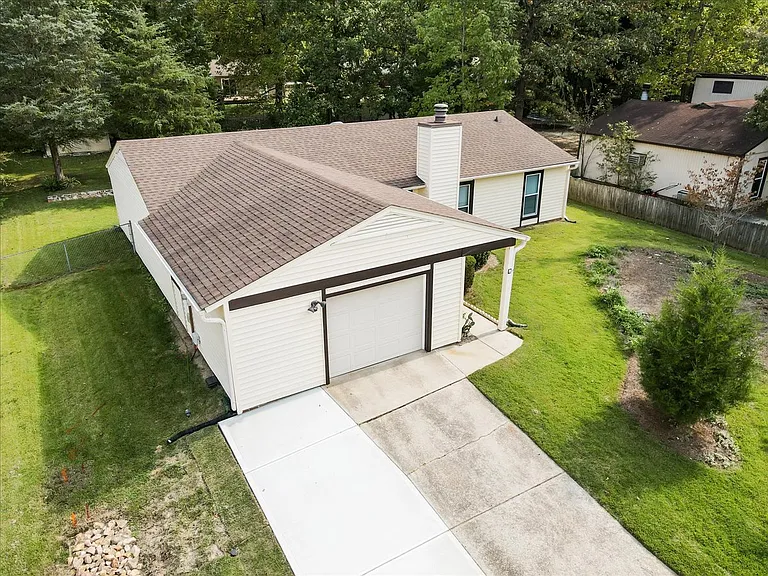 1607 Burnley Dr — Photo 54