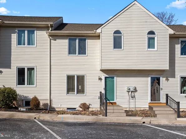 324 N Main St APT 8, Sellersville, PA 18960