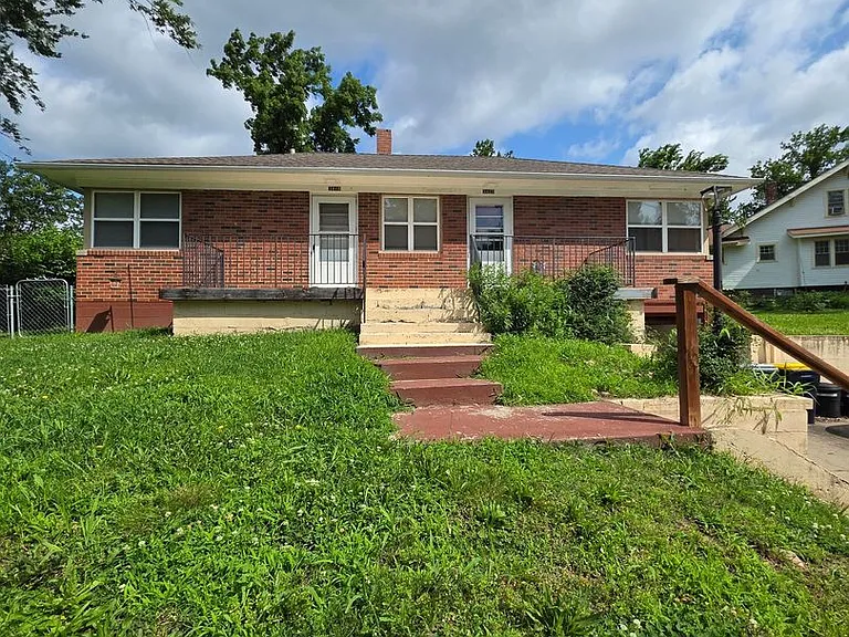 3418 NE Winn Rd — Photo 1