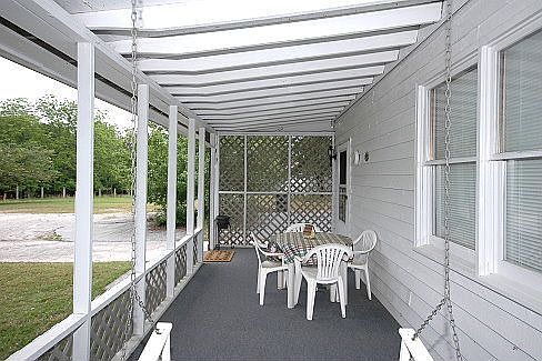 4th image of 1044 Green St SE