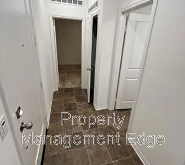 30205 Chamonix Cir #B — Photo 6