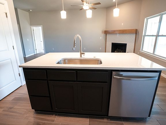 5th image of 1017 Acacia Creek Dr
