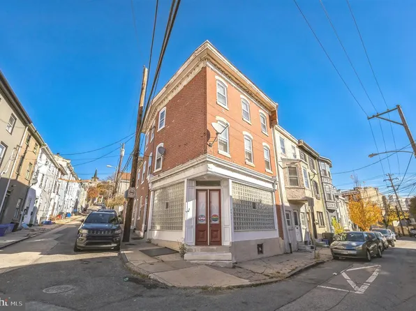 4417 Baker St, Philadelphia, PA 19127
