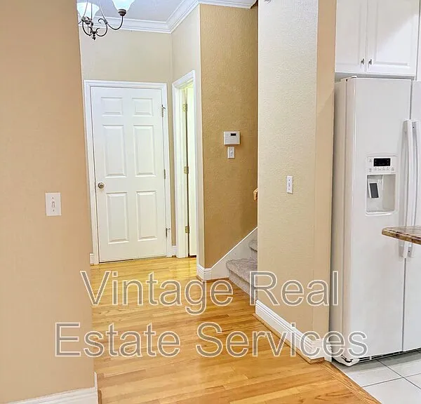 2856 Bayshore Trails Dr — Photo 3