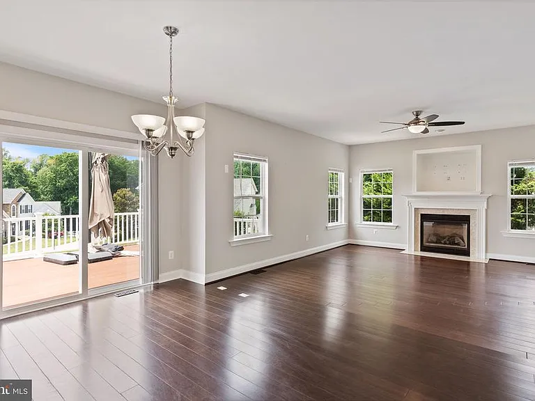 7495 Cavalcade Dr — Photo 17