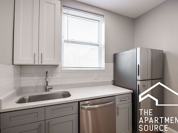 4th image of 1145 W Lunt Ave #3