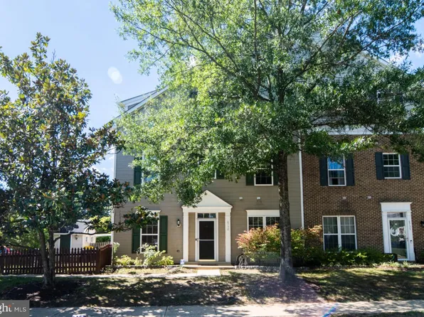 8730 Orchard Green Ct, Odenton, MD 21113