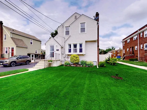 27 W Holly Ave, Oaklyn, NJ 08107