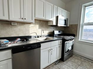 38 Kelly Pkwy #42E, Bayonne, NJ 07002
