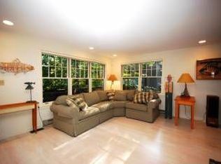 29 Beach Rd, Casco, ME 04015