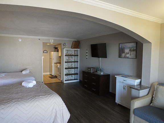 4th image of 6900 N Ocean Blvd. #606