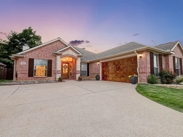 5841 Sugar Maple Dr, Fort Worth, TX 76244