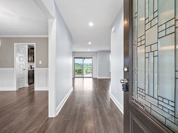5th image of 820 Crestone Ln