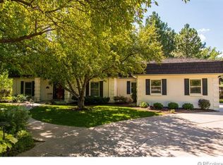 2196 E Green Oaks Ln, Greenwood Village, CO 80121