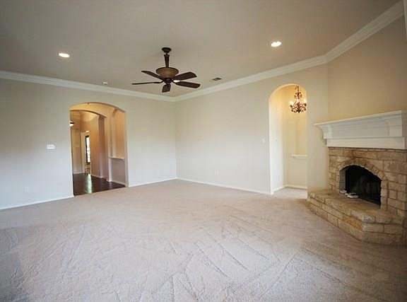 3rd image of 1210 Thistle Hill Trl