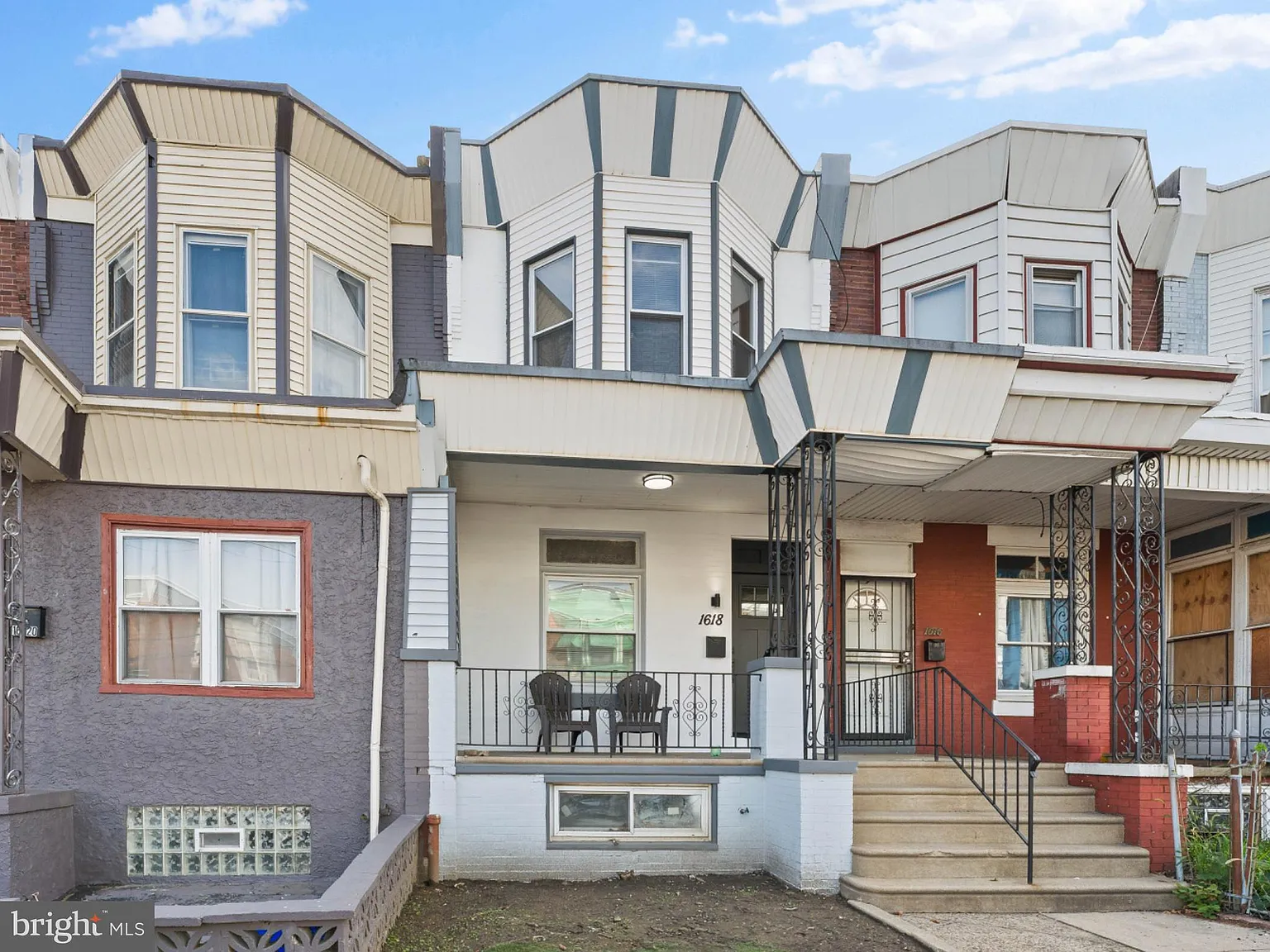 3 bed, 1.0 bath, 1140 sqft, $1,600 — Photo 3