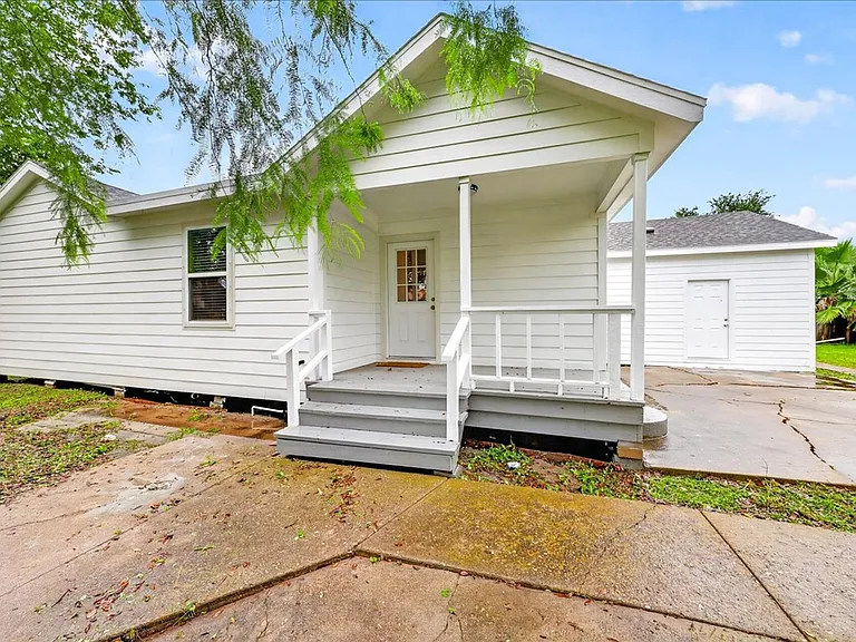 1154 Florida Ave — Photo 31