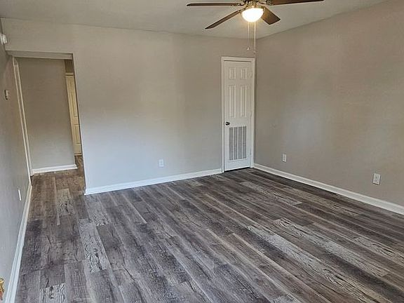 4th image of 1418 Burgess Dr #1-08