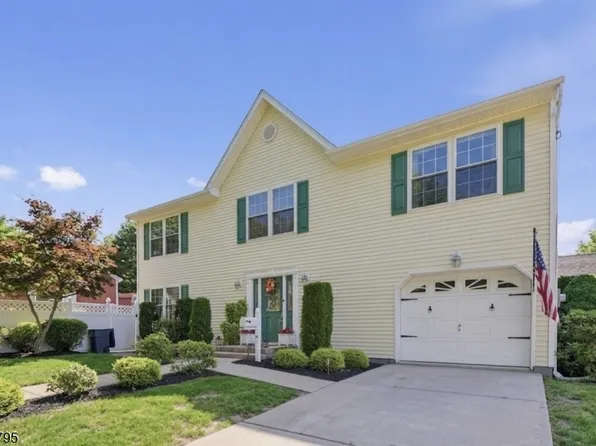 81 Hudson Ave, Ridgefield Park Village, NJ 07660