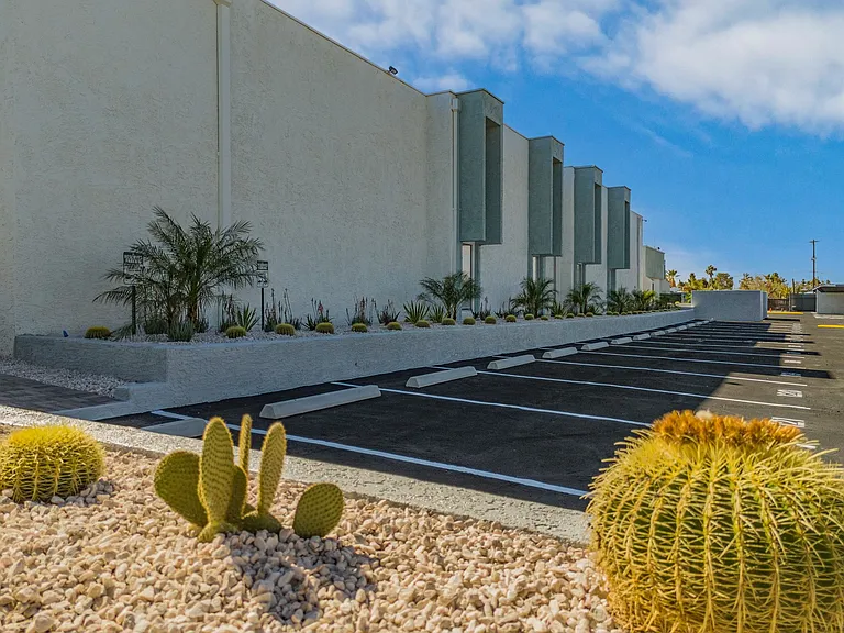 Echo Luxury Apartments — Photo 153
