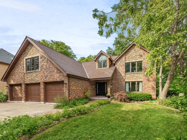 2734 Alyssa Dr, Naperville, IL 60565