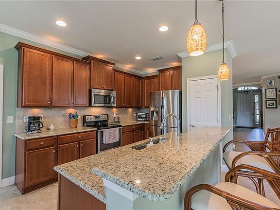 3rd image of 5817 Sunset Falls Dr