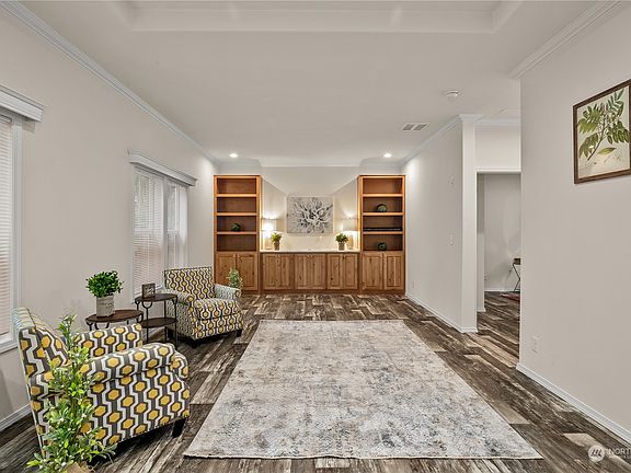 3rd image of 371 E Agate Drive