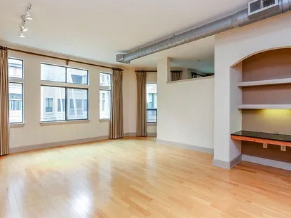 1st image of 1901 Post Oak Blvd APT 2109