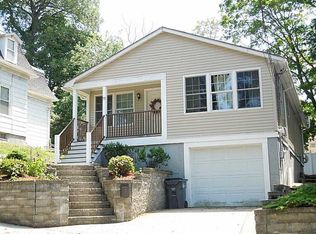 75 Evergreen St, Providence, RI 02906