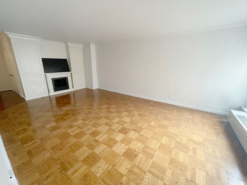 1st image of 200 Central Park S APT 20L