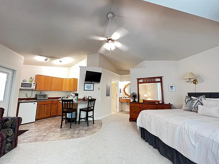 103 Resort Ln #5 — Photo 5