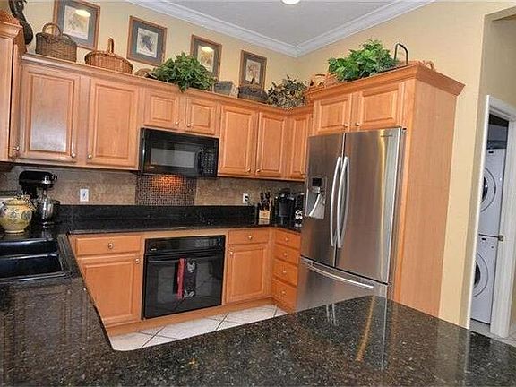 2nd image of 7925 Canyon Lake Cir