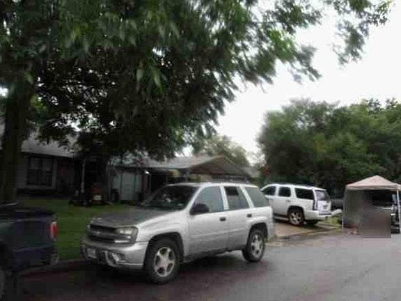 4th image of 330 Coventry Ln
