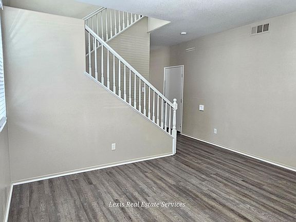 3rd image of 10180 Allie Ct