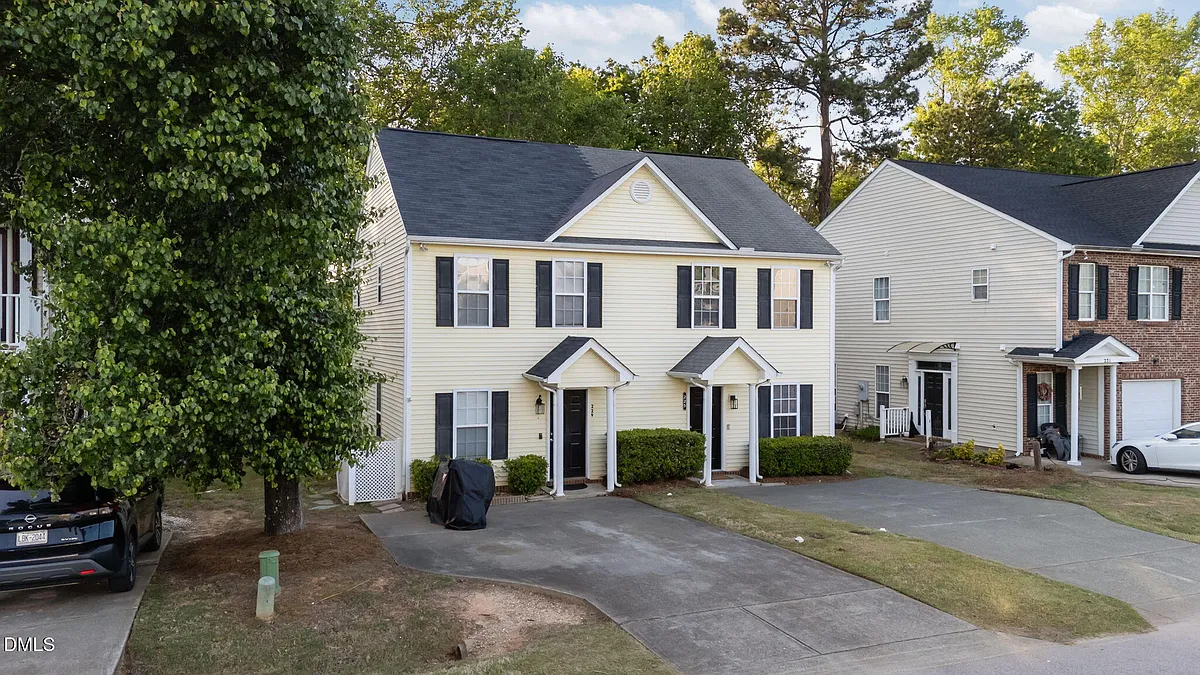 Building Photo - 225 Woodson Dr