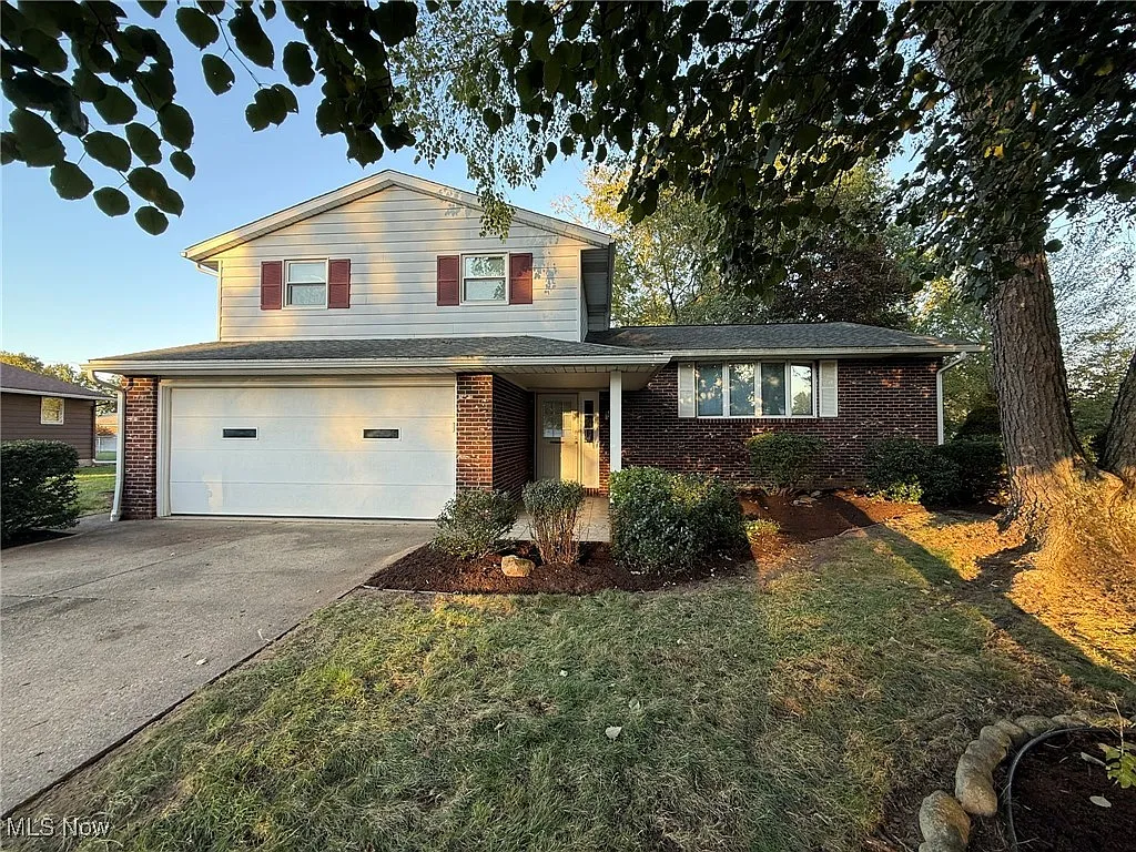 1273 Concord Cir SE photo 1