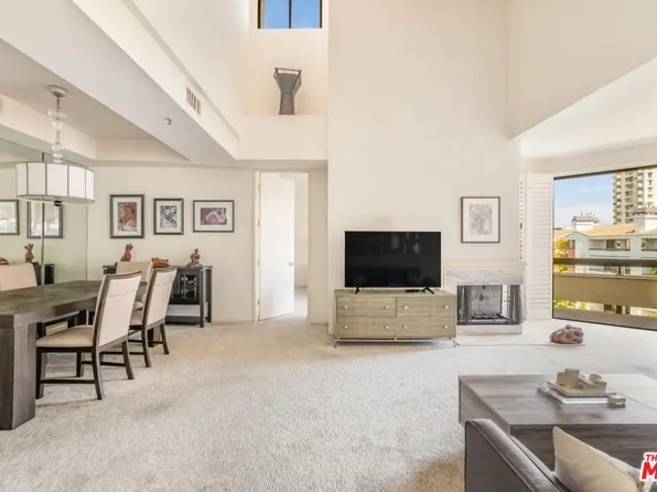 2131 Century Park Ln APT 402, Los Angeles, CA 90067