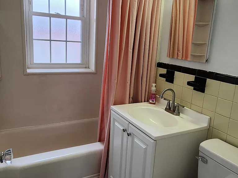 29 Englewood Ave #6 — Photo 7